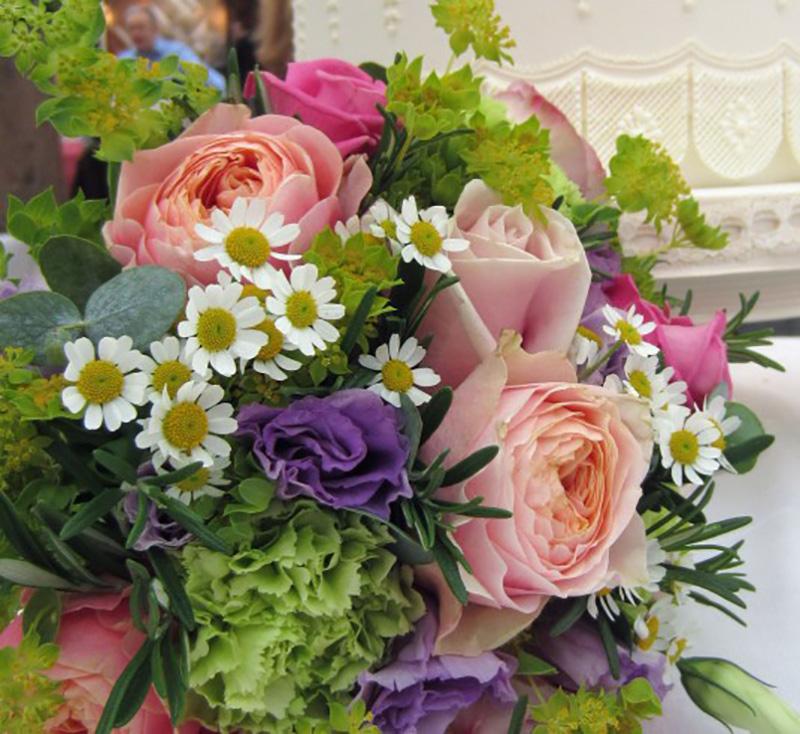 Flowers by Kate Wright - portfolio gallery of flower displays for all occasions, West Sussex